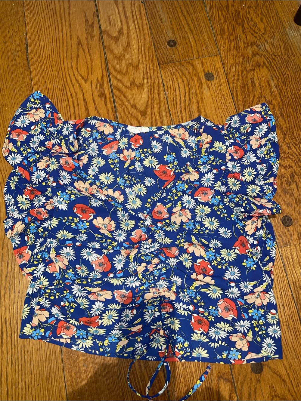 EUC floral crop top. Perfect for summer!